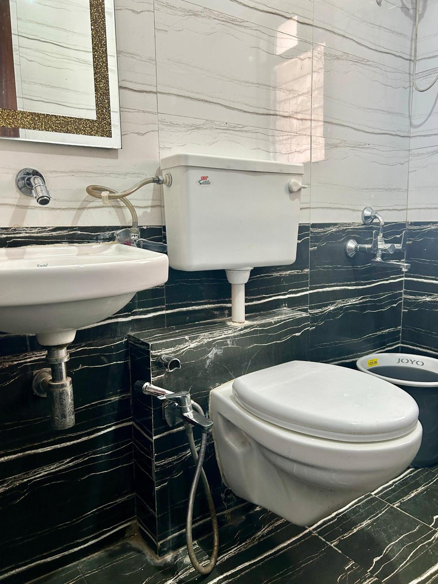 Zenith Homes - Boomerang Suites Mumbai Exterior foto